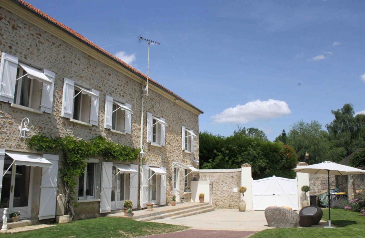 Chambres A La Maison Hermitage Aincourt Экстерьер фото