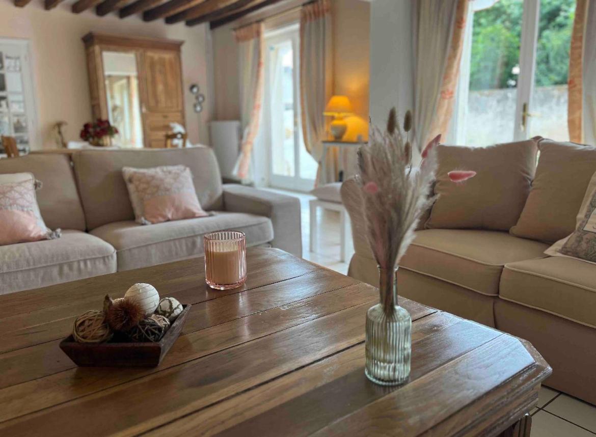 Chambres A La Maison Hermitage Aincourt Экстерьер фото