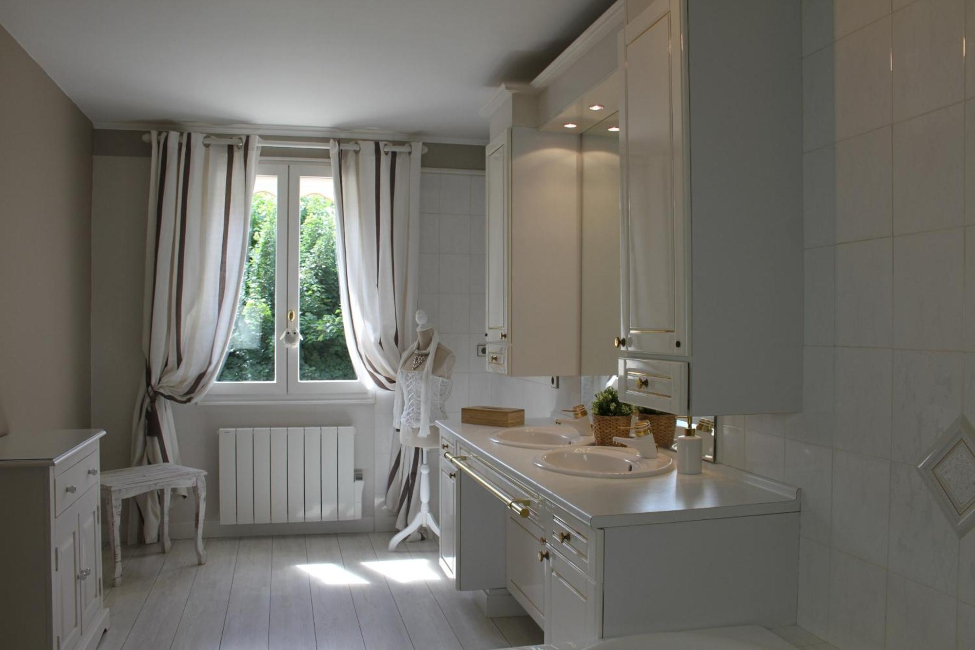 Chambres A La Maison Hermitage Aincourt Экстерьер фото