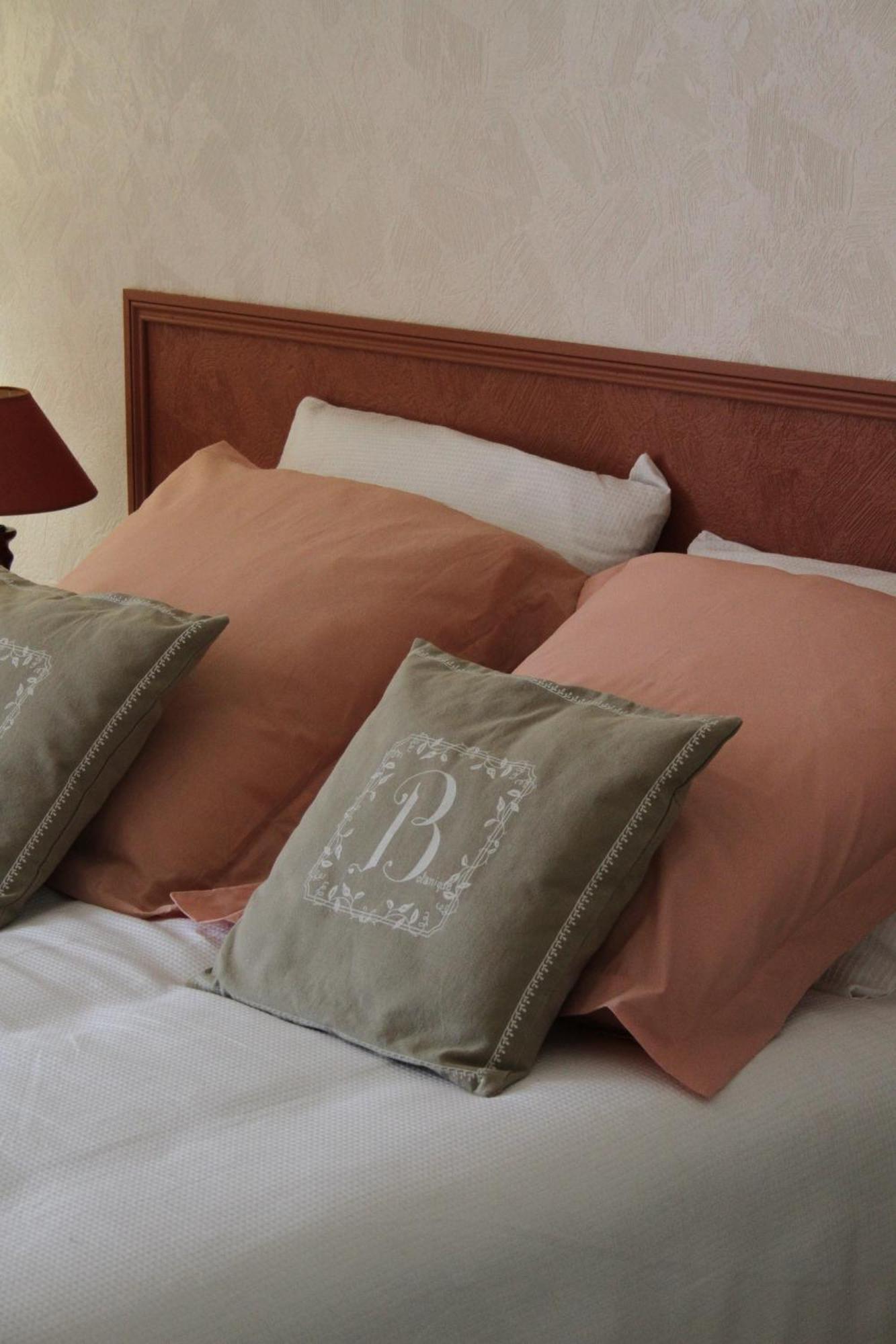 Chambres A La Maison Hermitage Aincourt Экстерьер фото