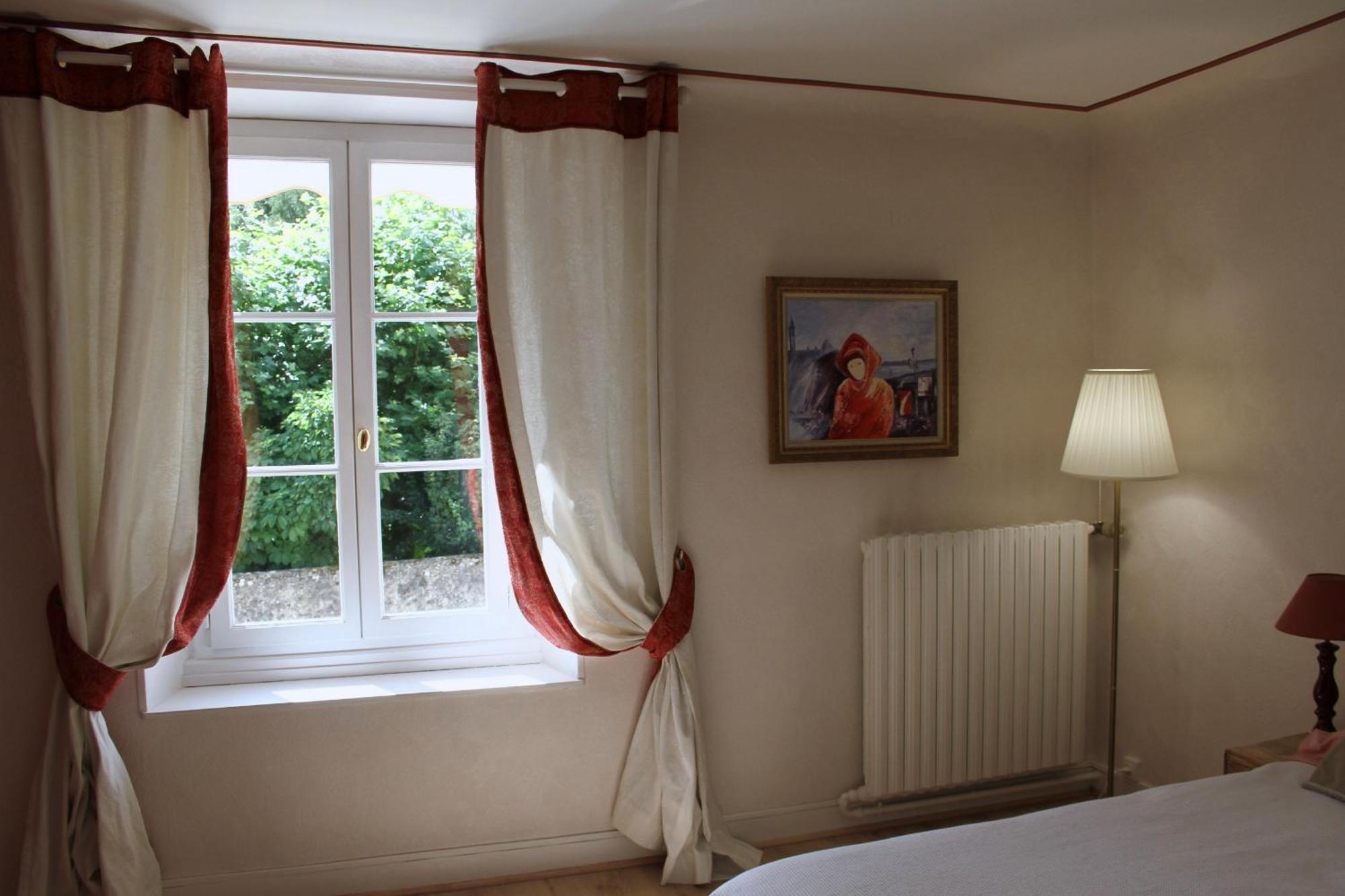 Chambres A La Maison Hermitage Aincourt Экстерьер фото