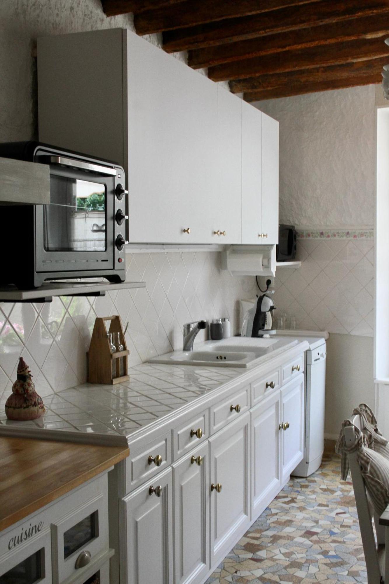 Chambres A La Maison Hermitage Aincourt Экстерьер фото
