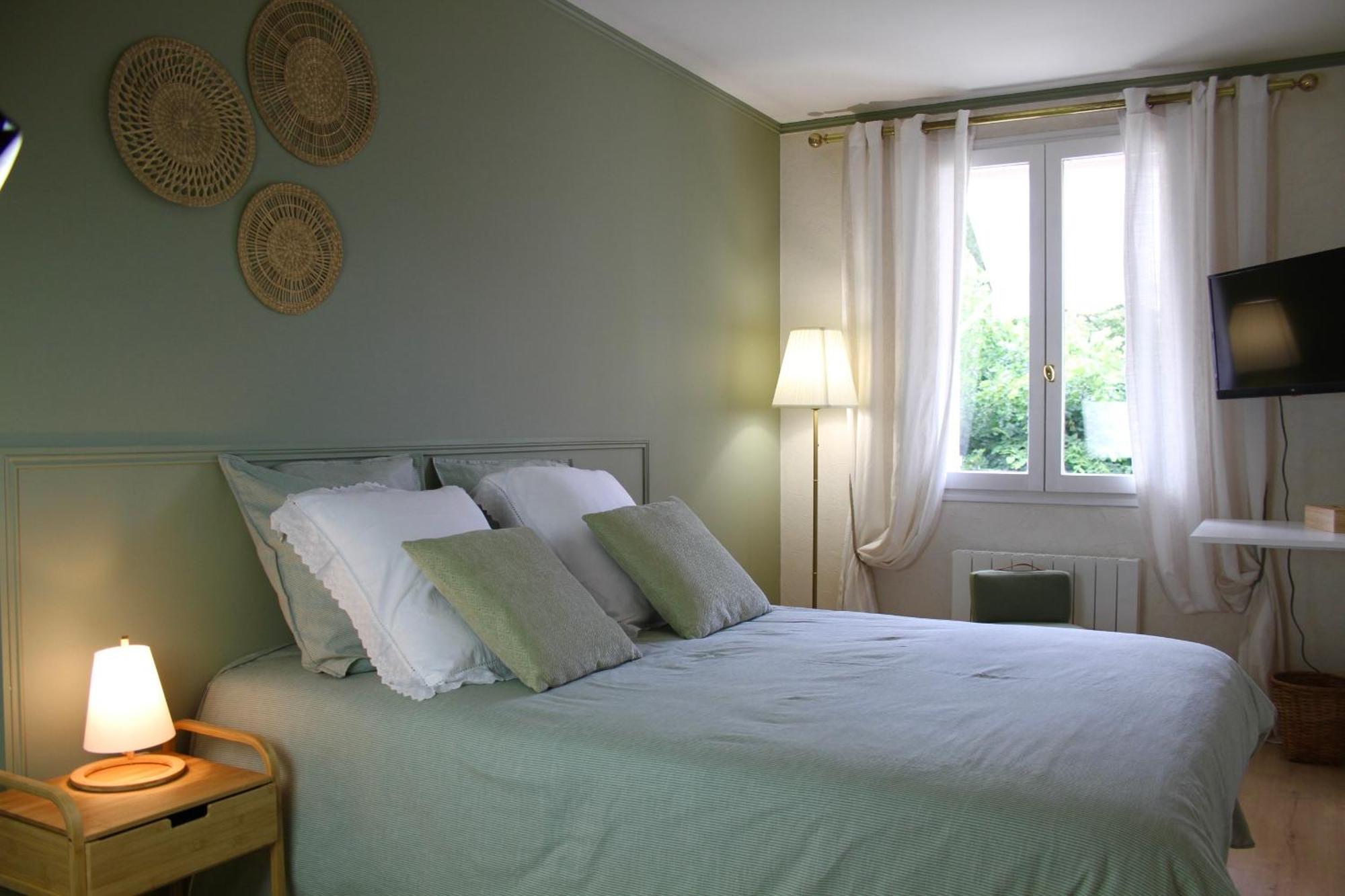 Chambres A La Maison Hermitage Aincourt Экстерьер фото